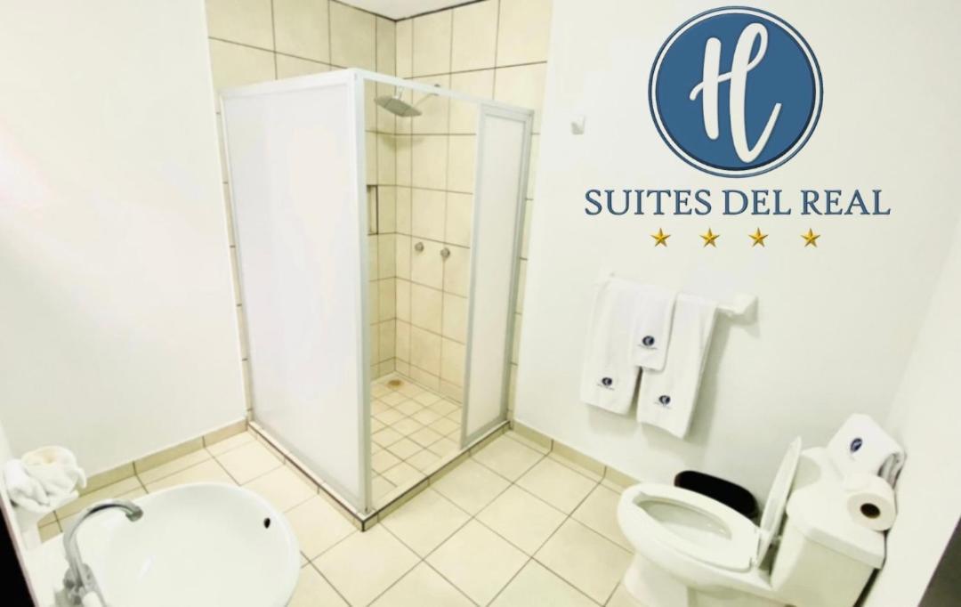 ספופן Hotel Suites Del Real מראה חיצוני תמונה